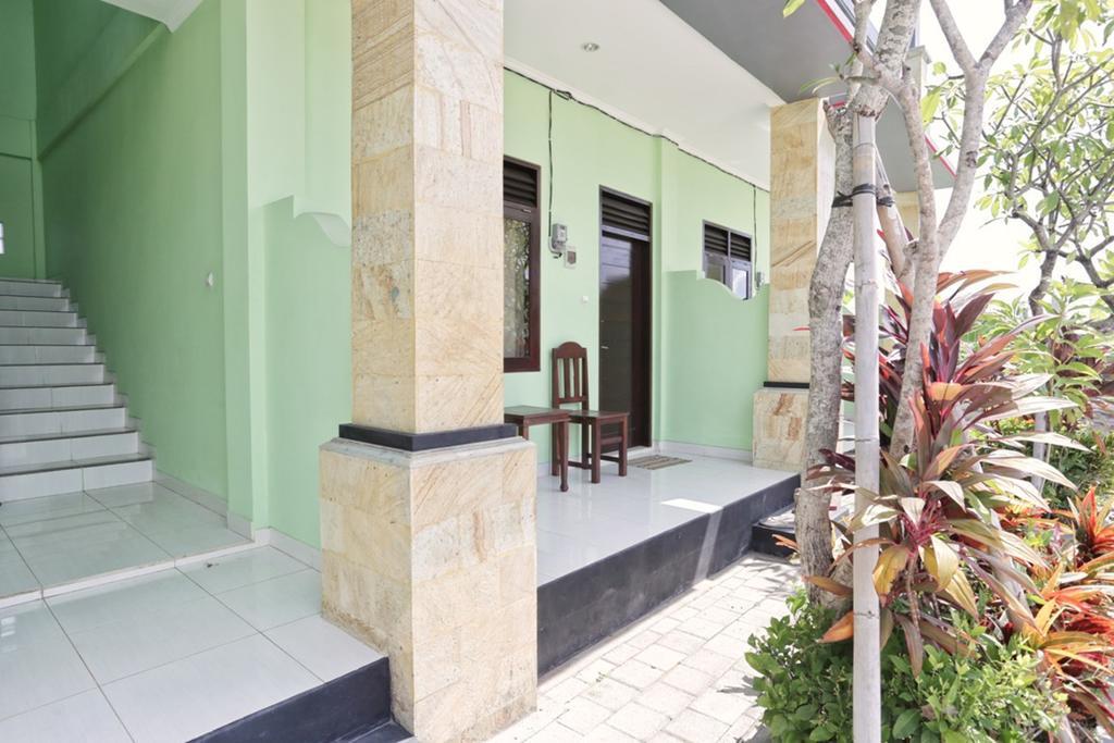 Reddoorz @ Kerobokan Canggu Kuta  Exterior photo