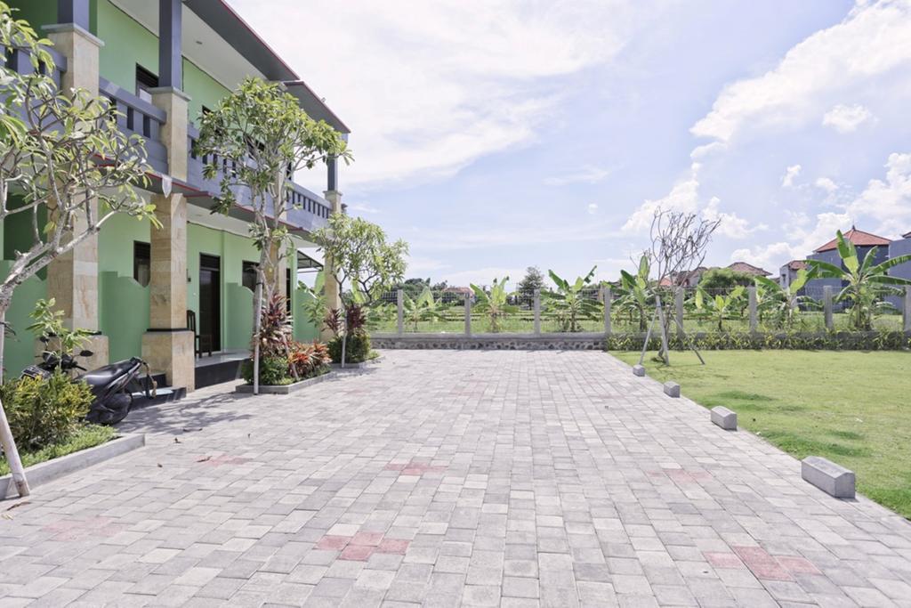 Reddoorz @ Kerobokan Canggu Kuta  Exterior photo